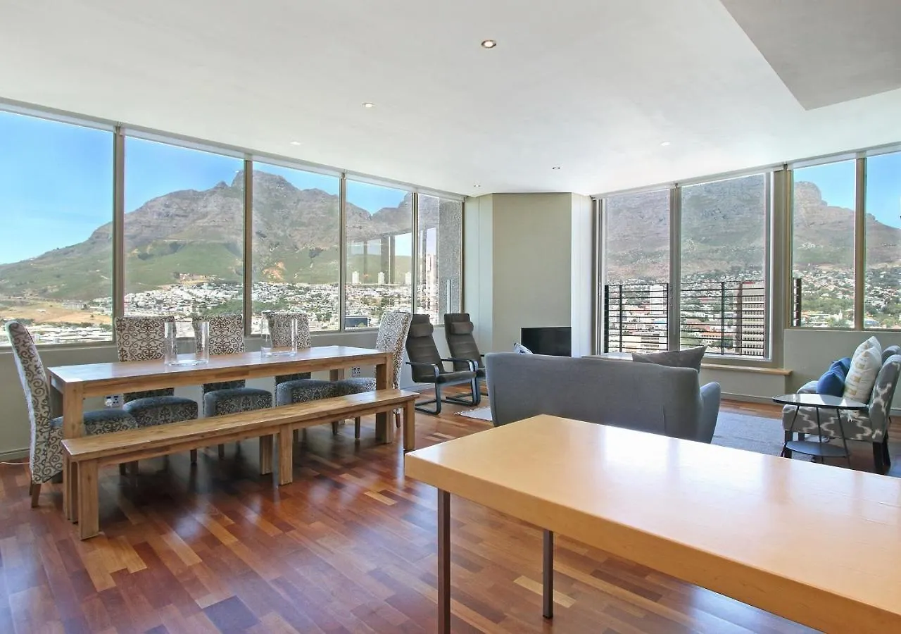 Spacious 3 Bedroom Family Apartment In Cape Town 0*,  South Africa