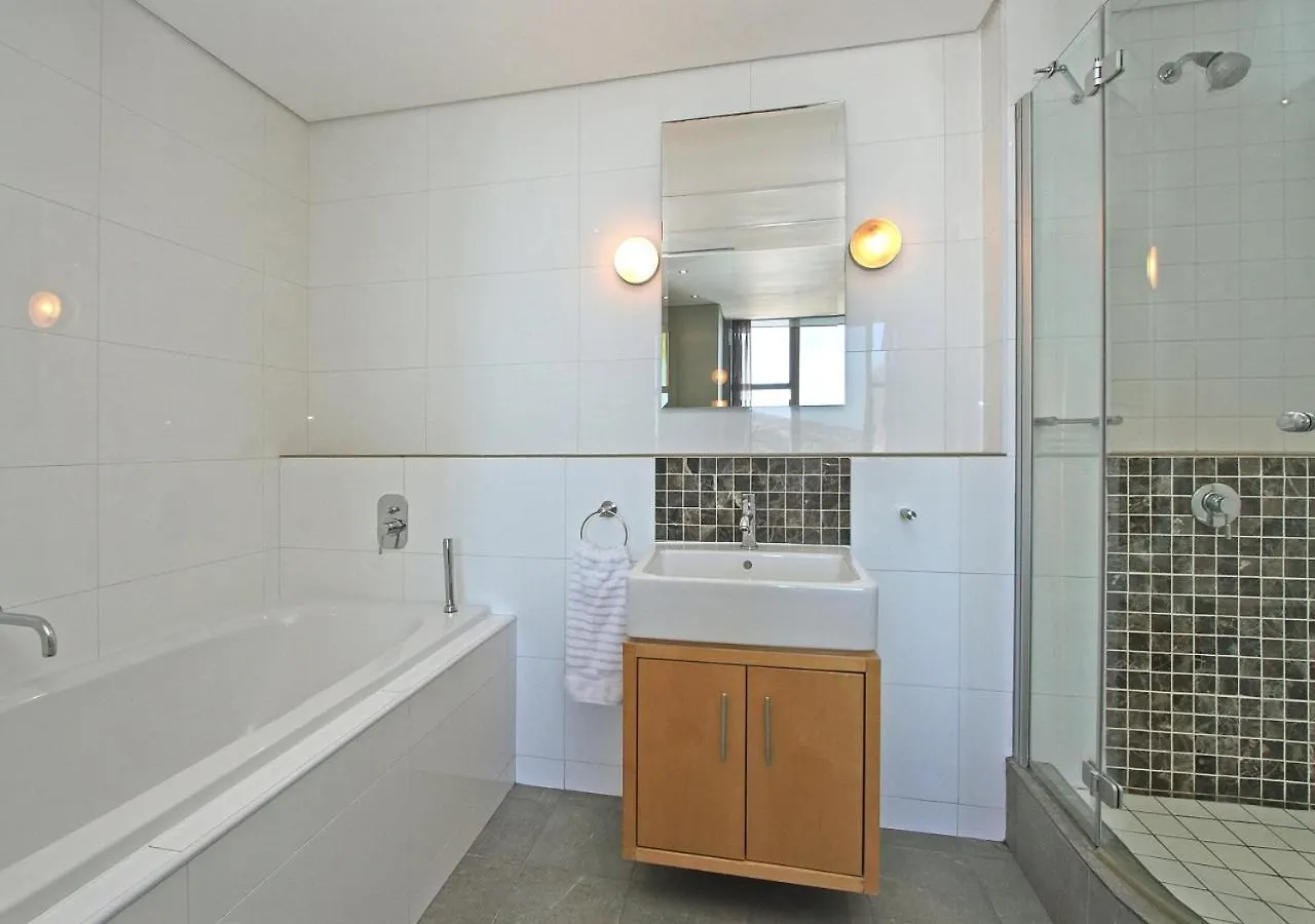 Spacious 3 Bedroom Family Apartment In Cape Town South Africa