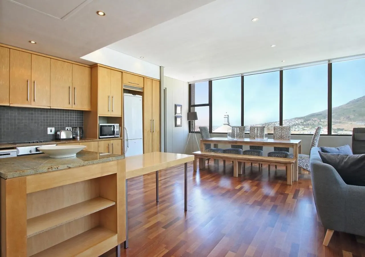 Spacious 3 Bedroom Family Apartment In Cape Town South Africa