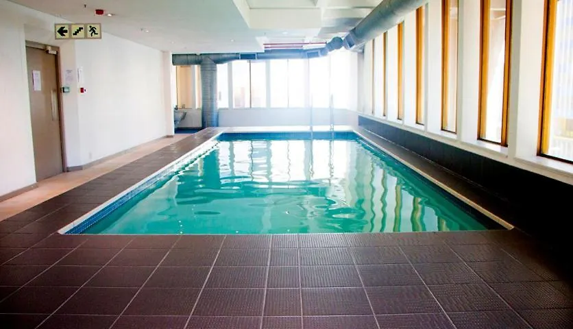 Spacious 3 Bedroom Family Apartment In Cape Town